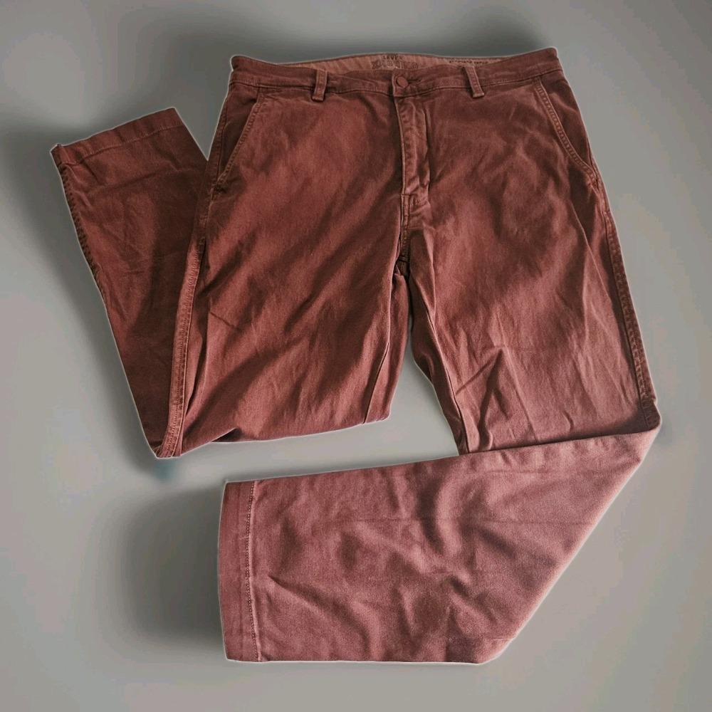 Levis Pants Men's Size 34x30 Salmon XX Chino Standard Taper Stretch Flat Front